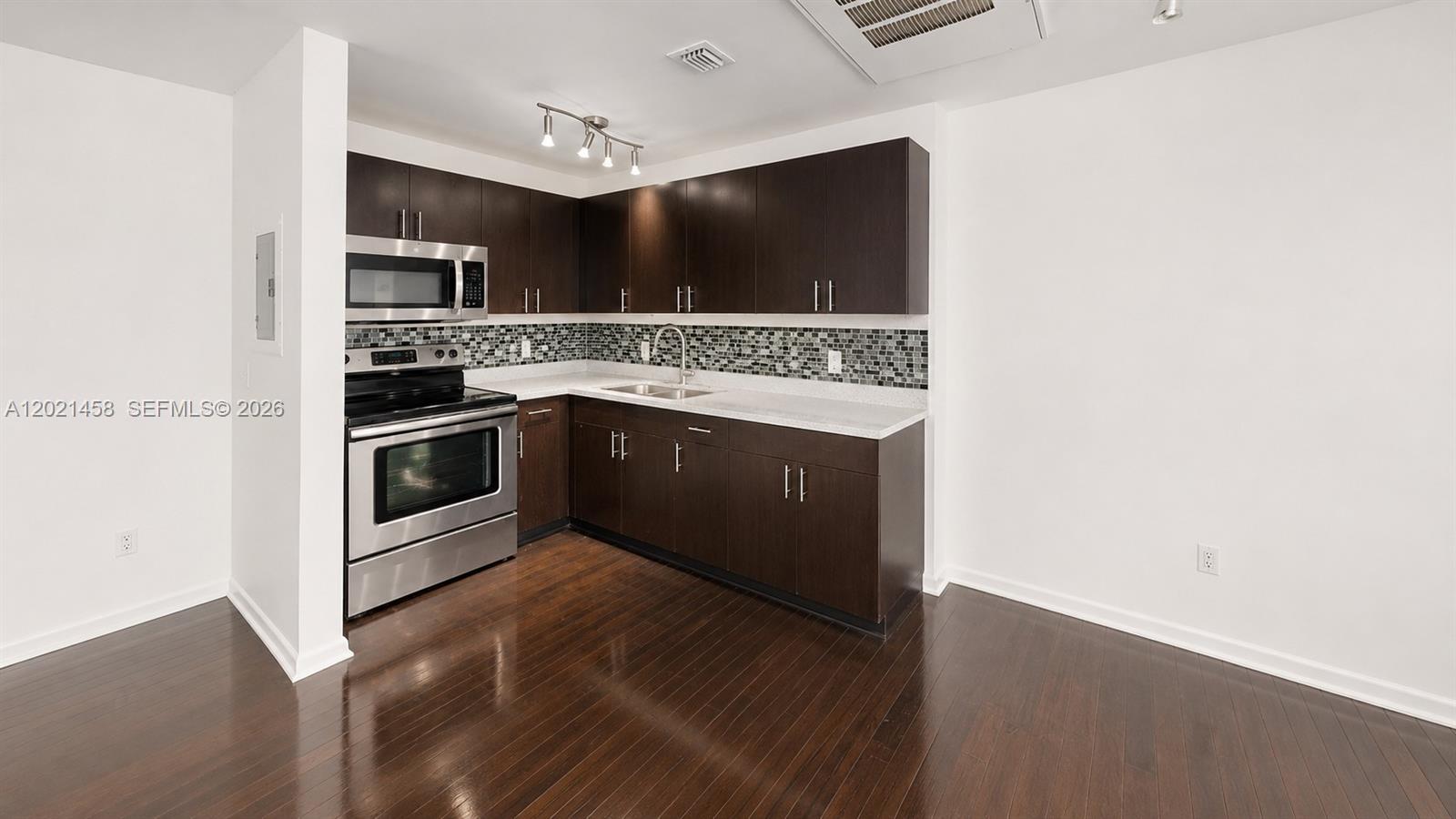 THE RUSKIN CONDO - Residential