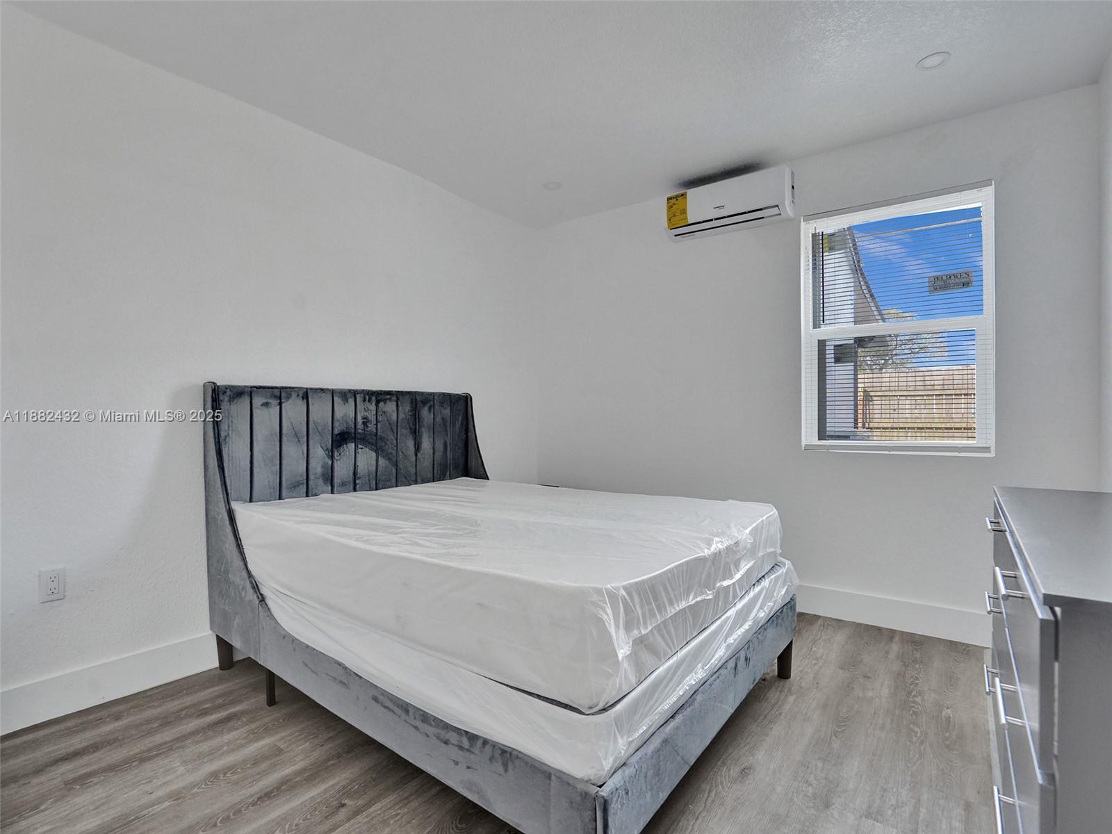 SUN LAND PARK - Residential