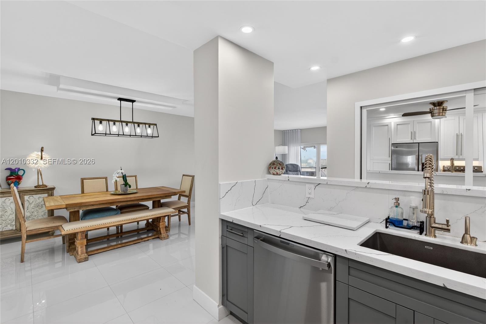 HEMISPHERES CONDO - Residential
