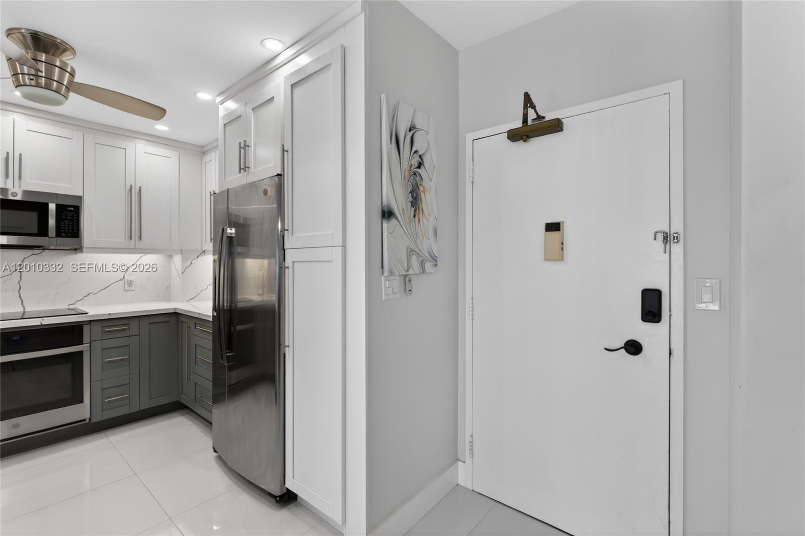 HEMISPHERES CONDO - Residential