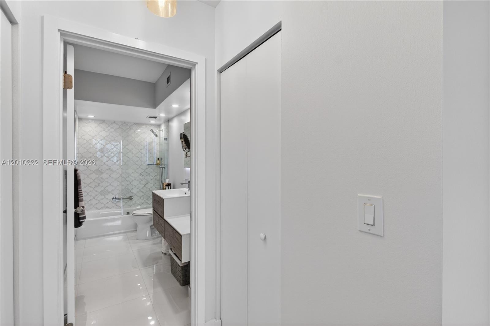 HEMISPHERES CONDO - Residential