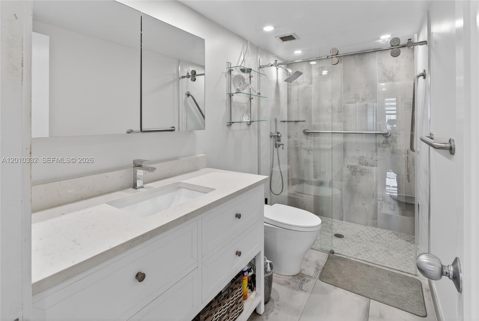 HEMISPHERES CONDO - Residential