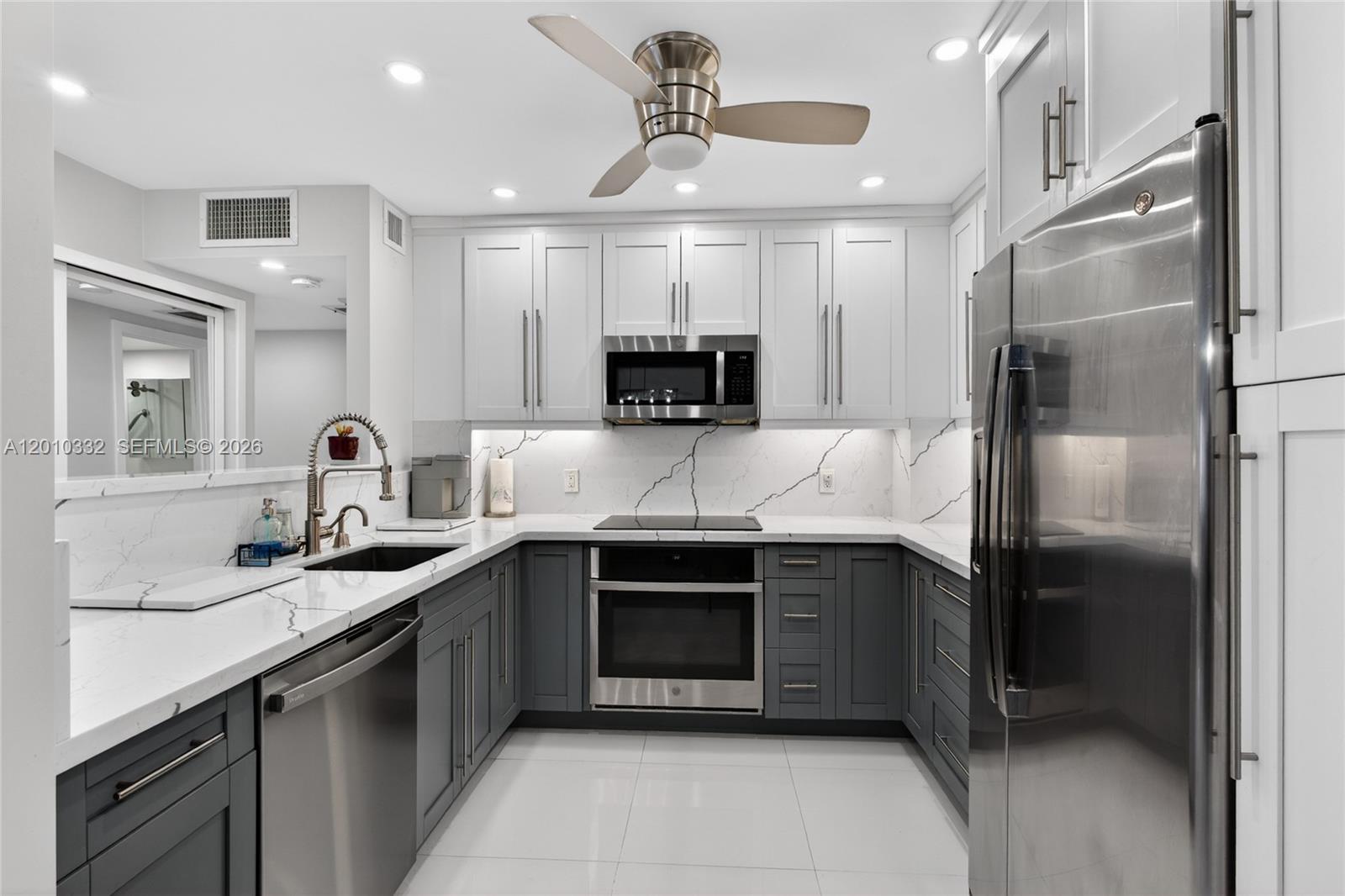 HEMISPHERES CONDO - Residential