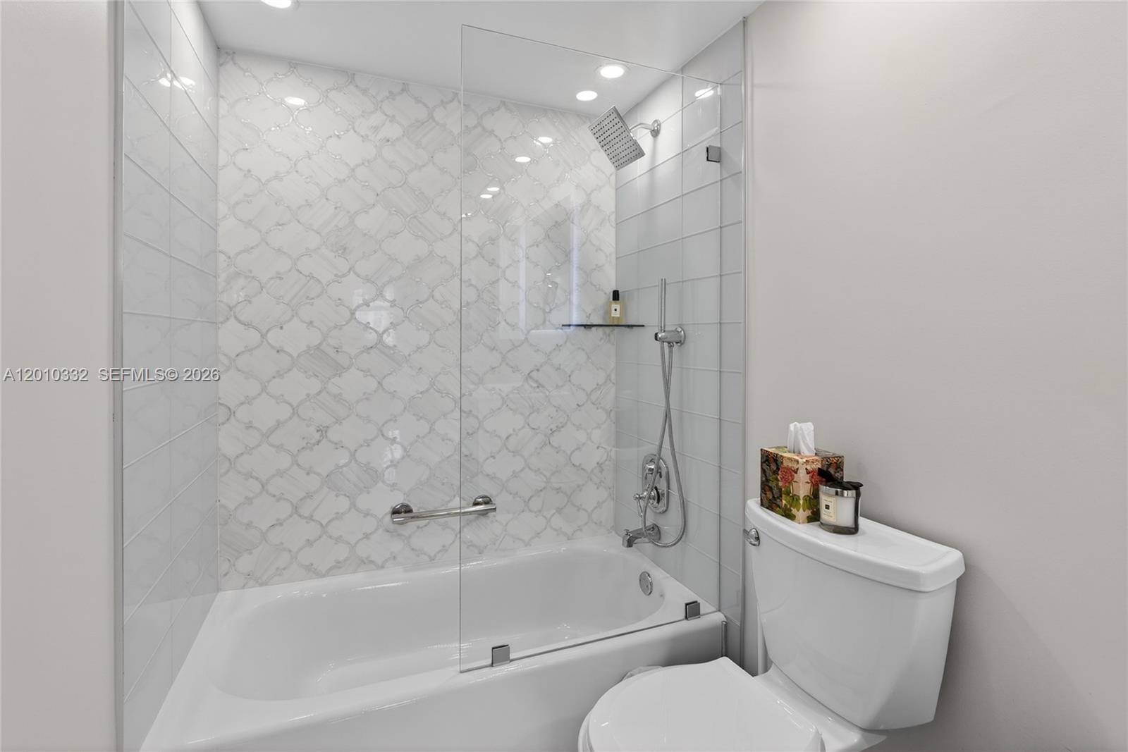 HEMISPHERES CONDO - Residential