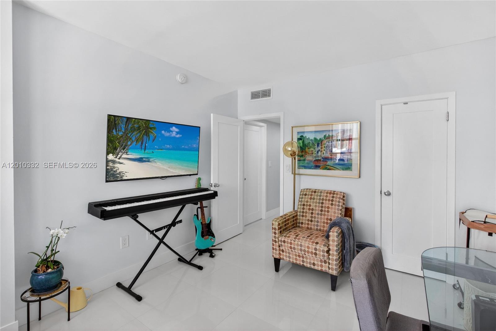 HEMISPHERES CONDO - Residential