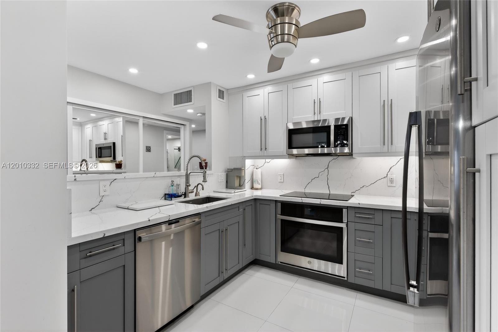 HEMISPHERES CONDO - Residential