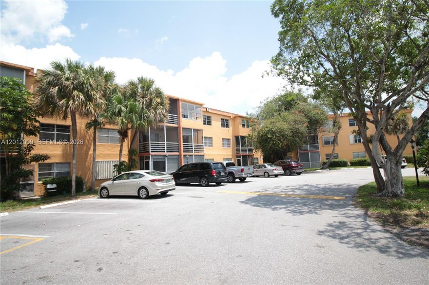 Beautiful condo located in the desirable Crystal Lake community in Deerfield Beach. This spacious unit offers a comfortable layout with bright living and dining areas, abundant natural light, and a private balcony perfect for relaxing. The kitchen provides ample cabinet space, and the bedrooms are generously sized with plenty of storage.
The community is well maintained and features amenities such as a pool, clubhouse, and common laundry facilities. Conveniently located near major highways including I-95 and the Florida Turnpike, with easy access to shopping centers, restaurants, and just a short drive to the beach.
Ideal for primary residence or investment. Easy to show. Association approval required. Please verify all information including HOA fees, restrictions, and rental policies.