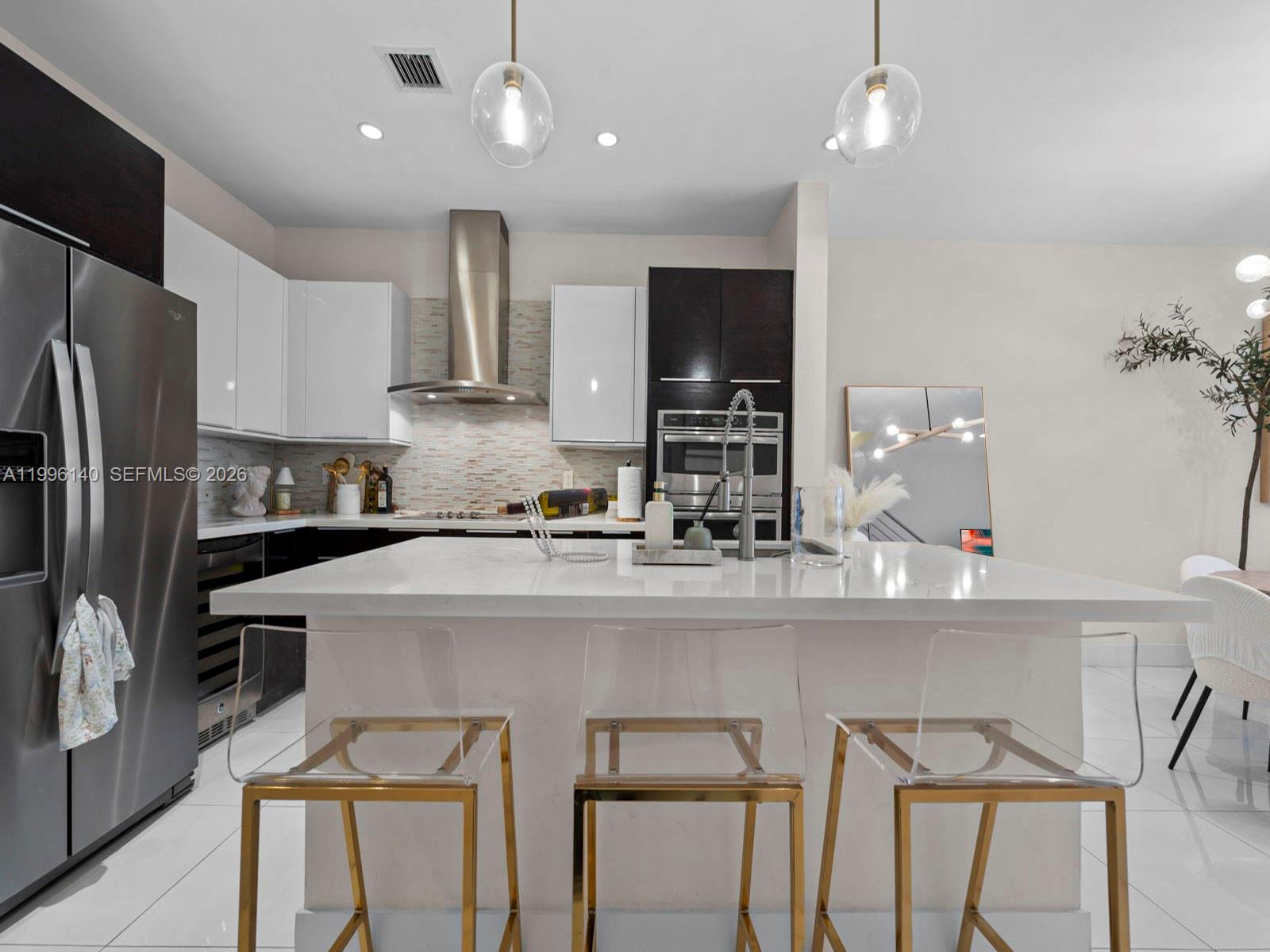 LANDMARK AT DORAL CONDO - Residential