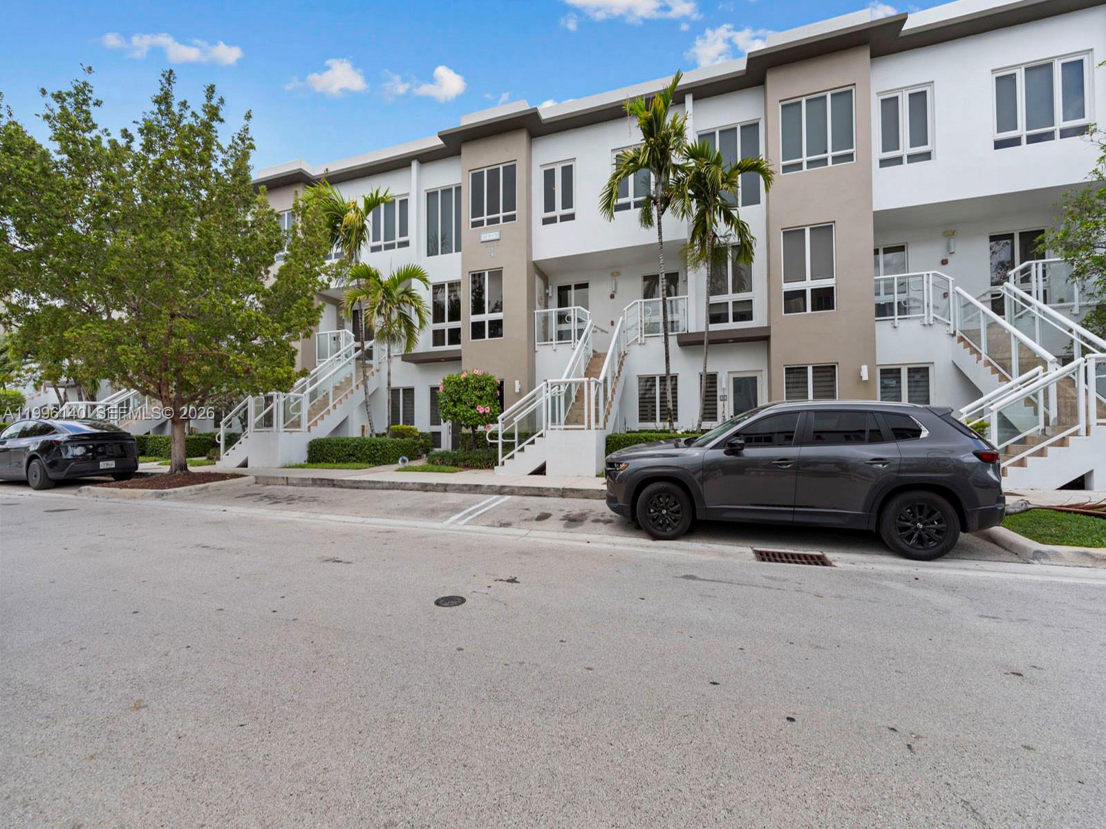 LANDMARK AT DORAL CONDO - Residential