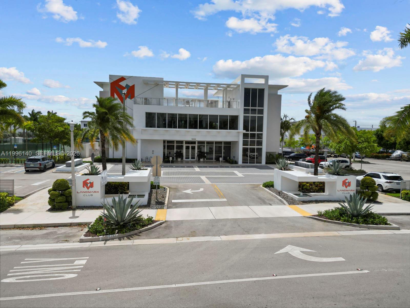 LANDMARK AT DORAL CONDO - Residential