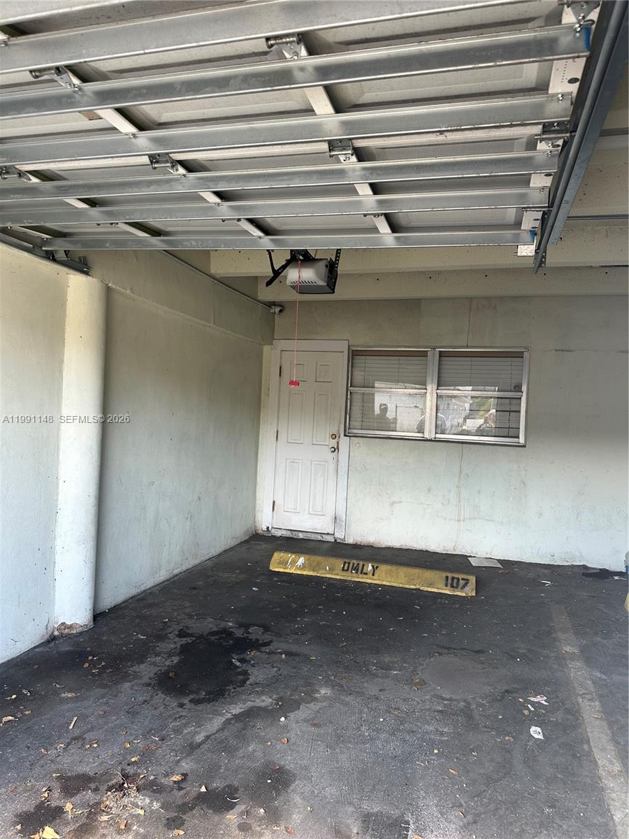 MARBELLA CONDO - Residential