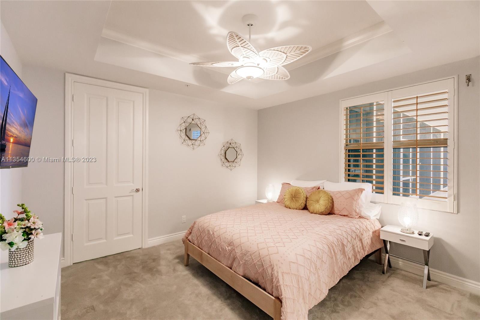 ROYAL MARCO POINT II - Residential