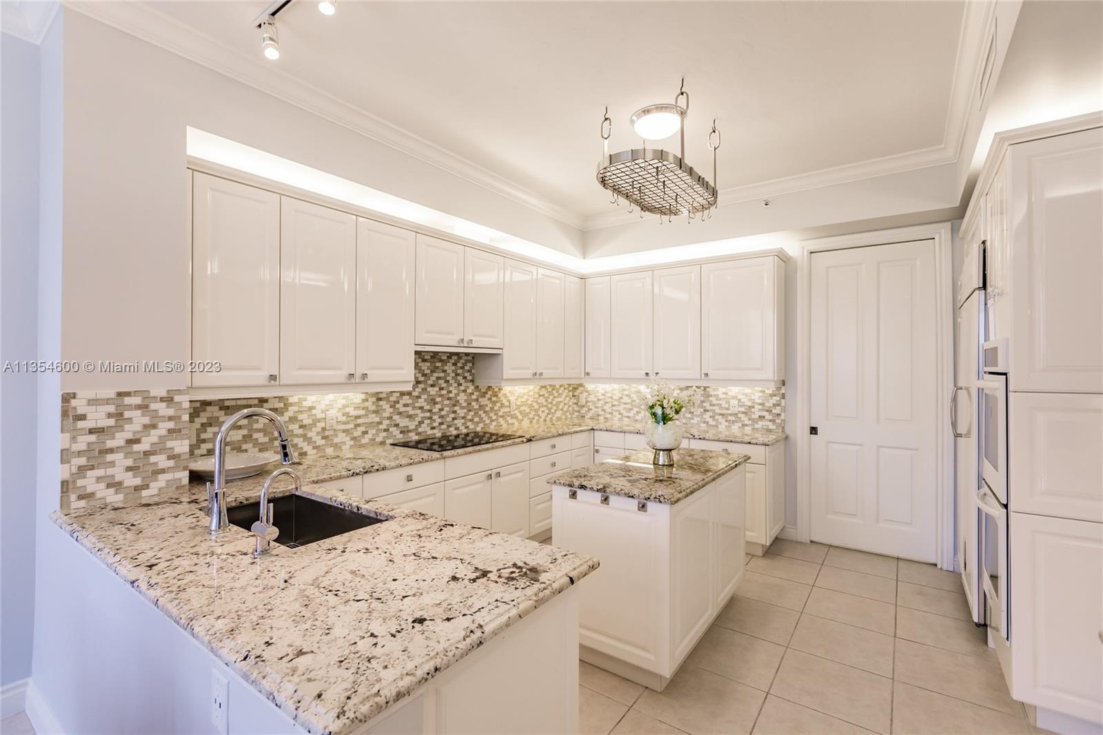 ROYAL MARCO POINT II - Residential