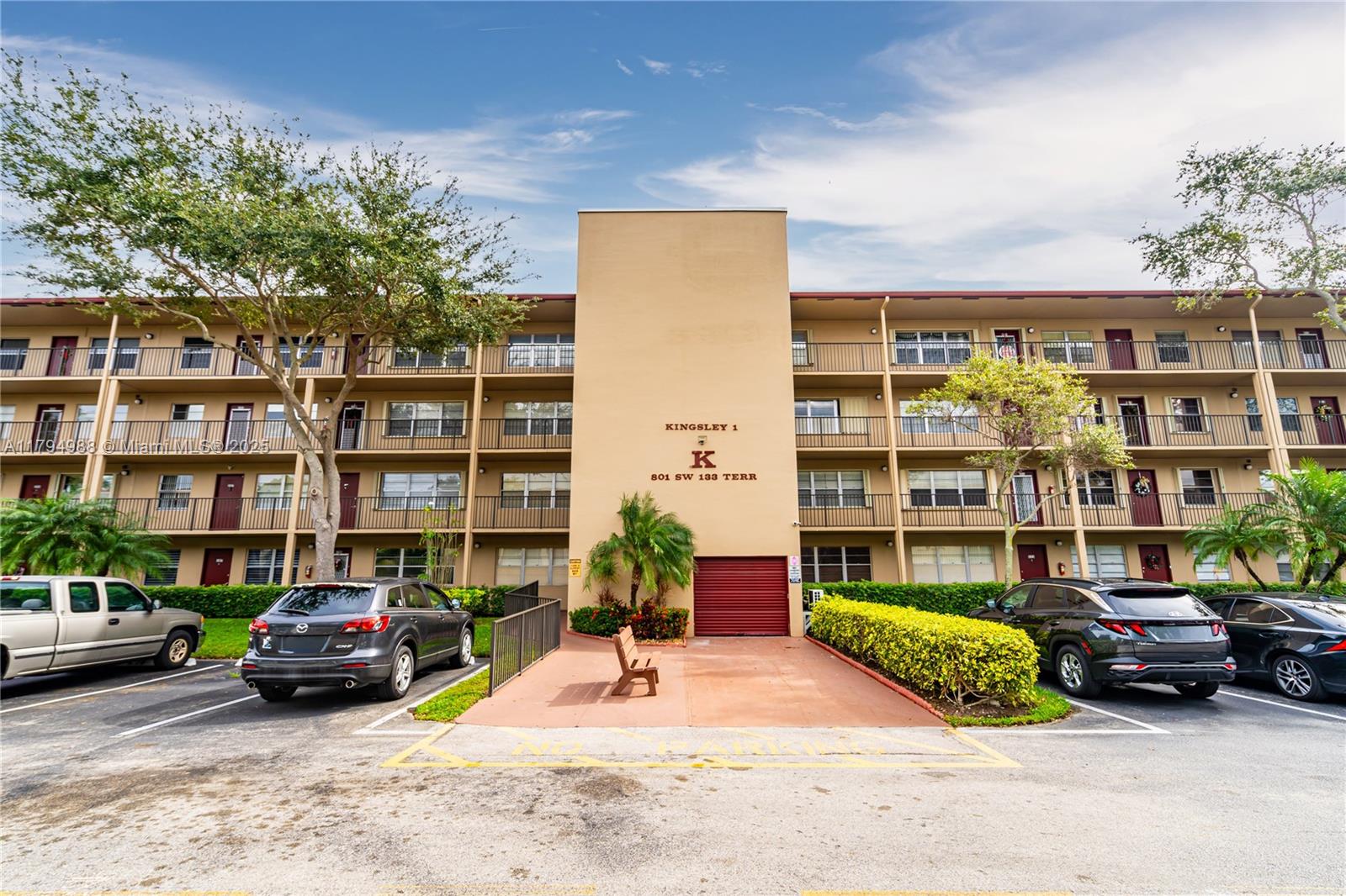 Rental Property at 801 Sw 133rd Ter 406K, Pembroke Pines, Miami-Dade County, Florida - Bedrooms: 2 
Bathrooms: 2  - $1,990 MO.