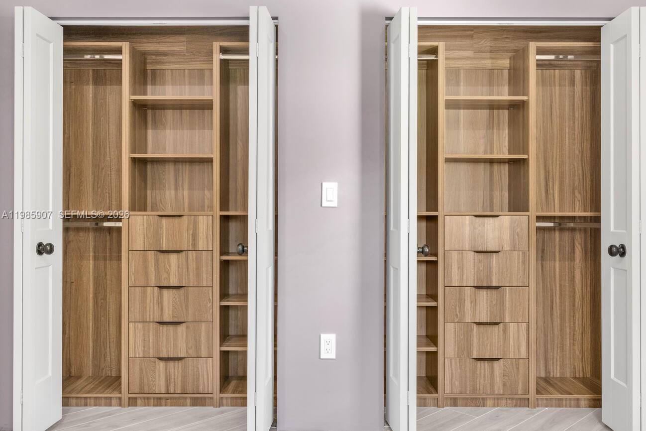 EL PORTAL - Residential Lease