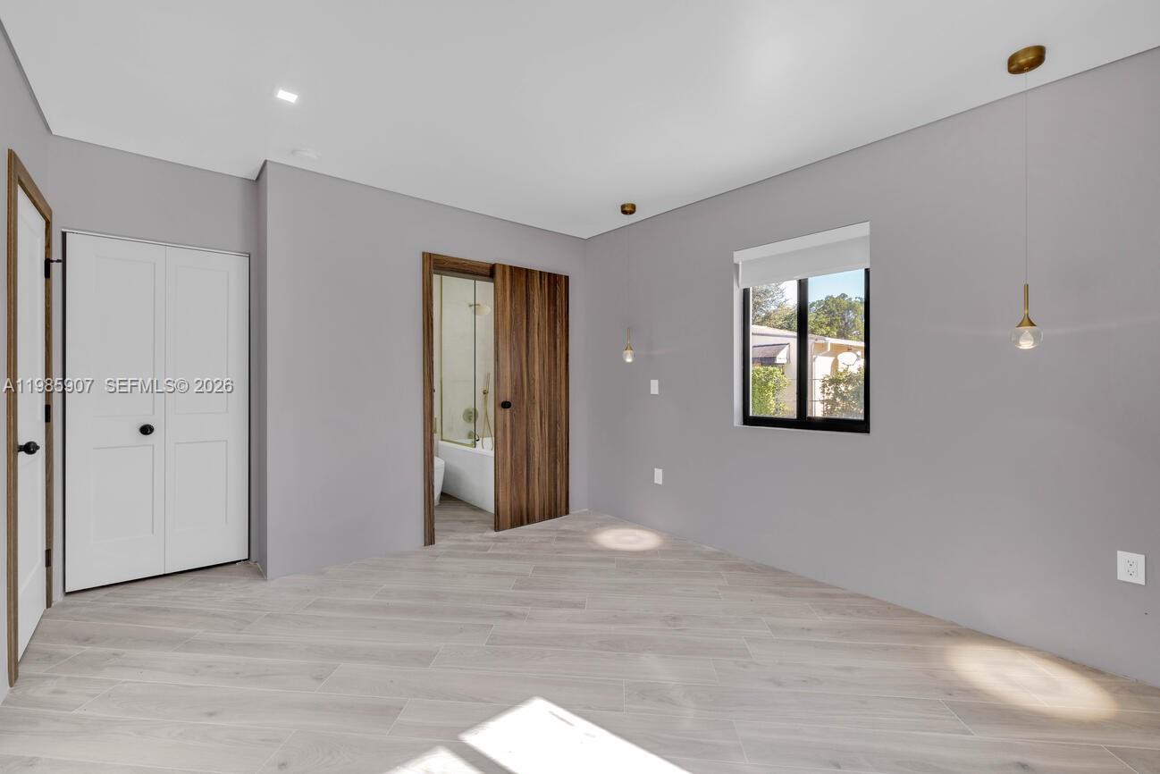 EL PORTAL - Residential Lease