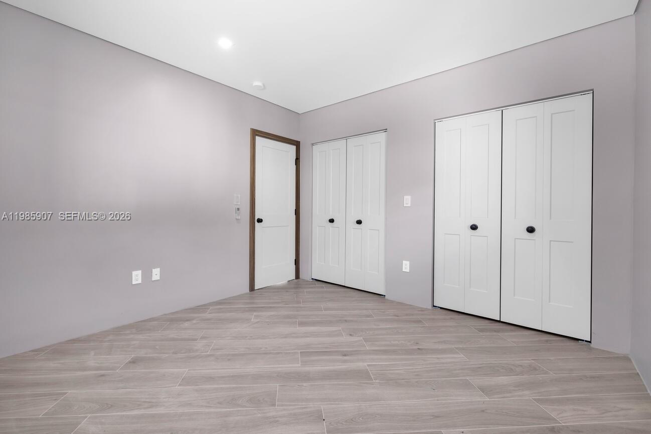 EL PORTAL - Residential Lease