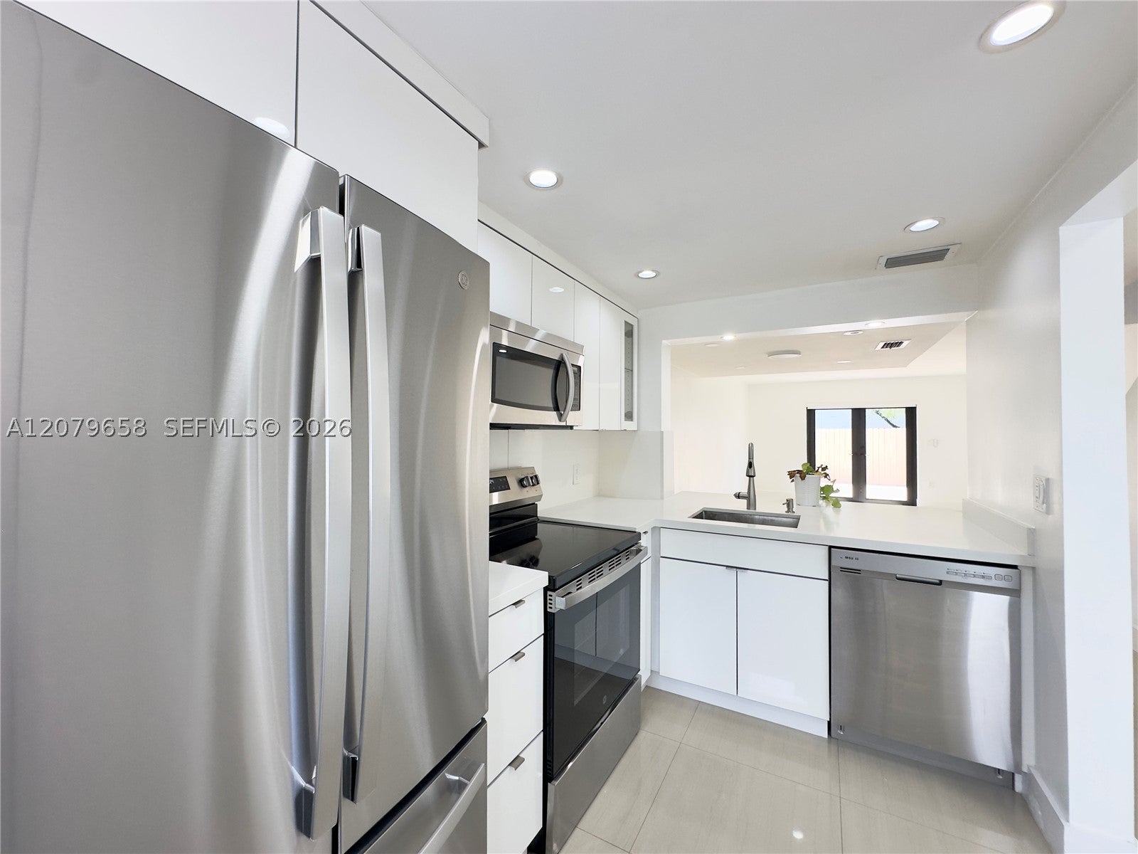 8010 SW 152nd Ave 211