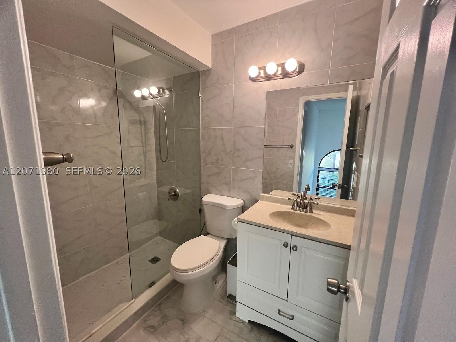 1133 NE 210th Ter