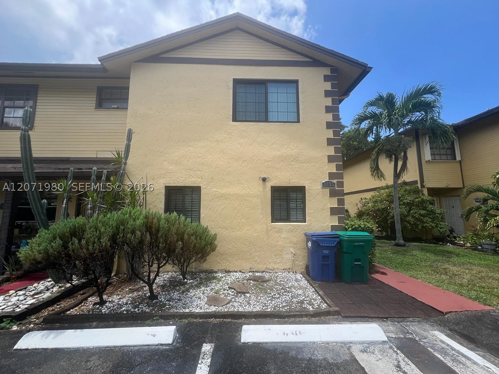 1133 NE 210th Ter