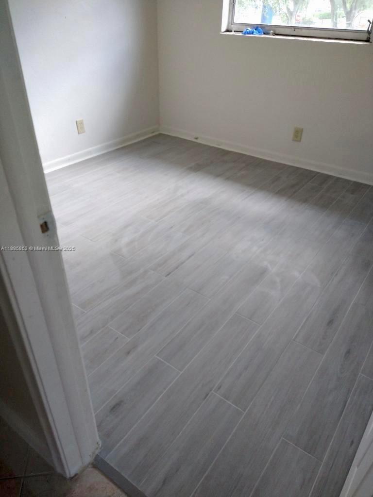 WINDERMERE CONDO NUMBER O - Residential Lease