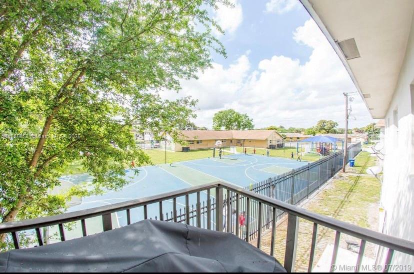 WINDERMERE CONDO NUMBER O - Residential Lease