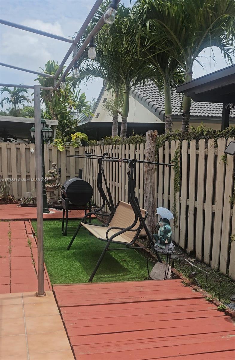 SERENITY POINT - Residential