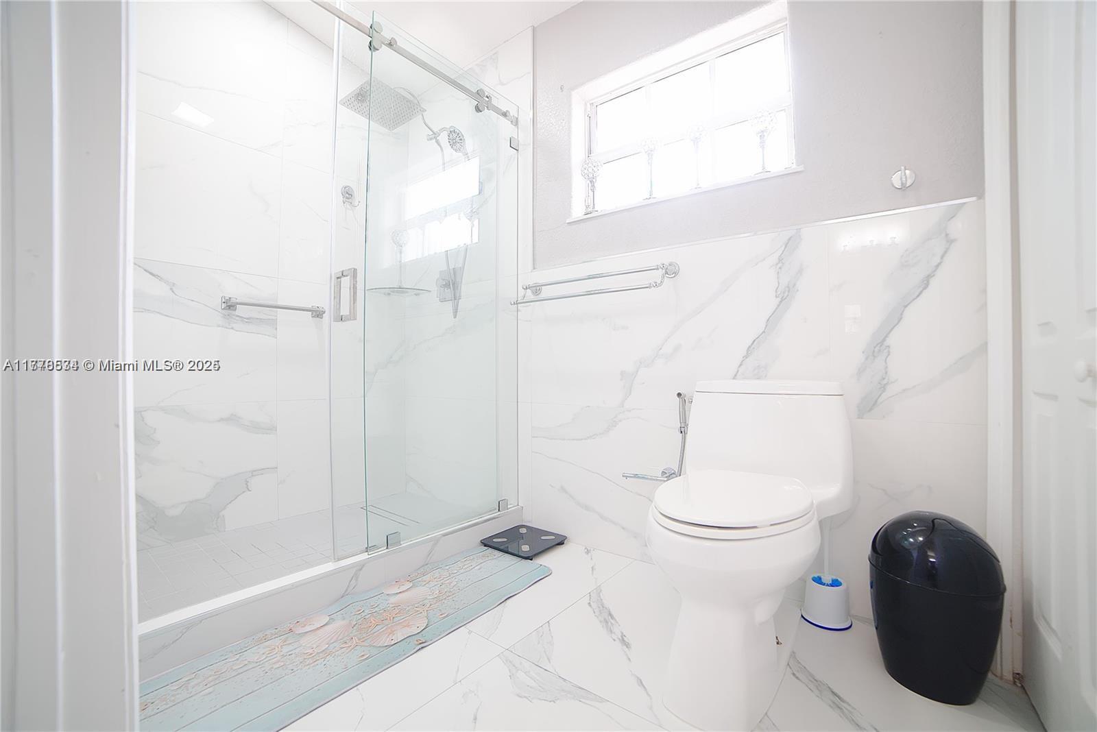 SERENITY POINT - Residential