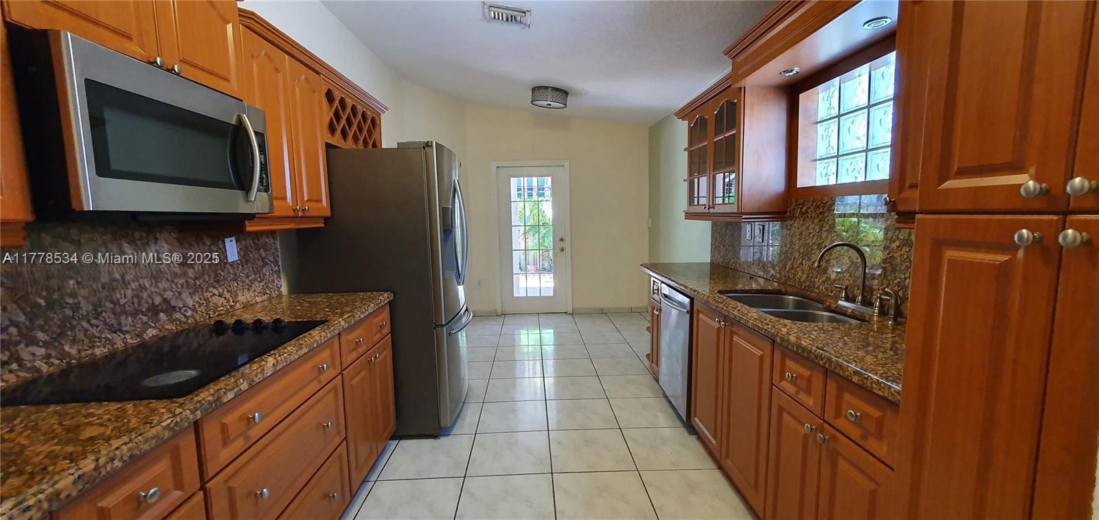 SERENITY POINT - Residential