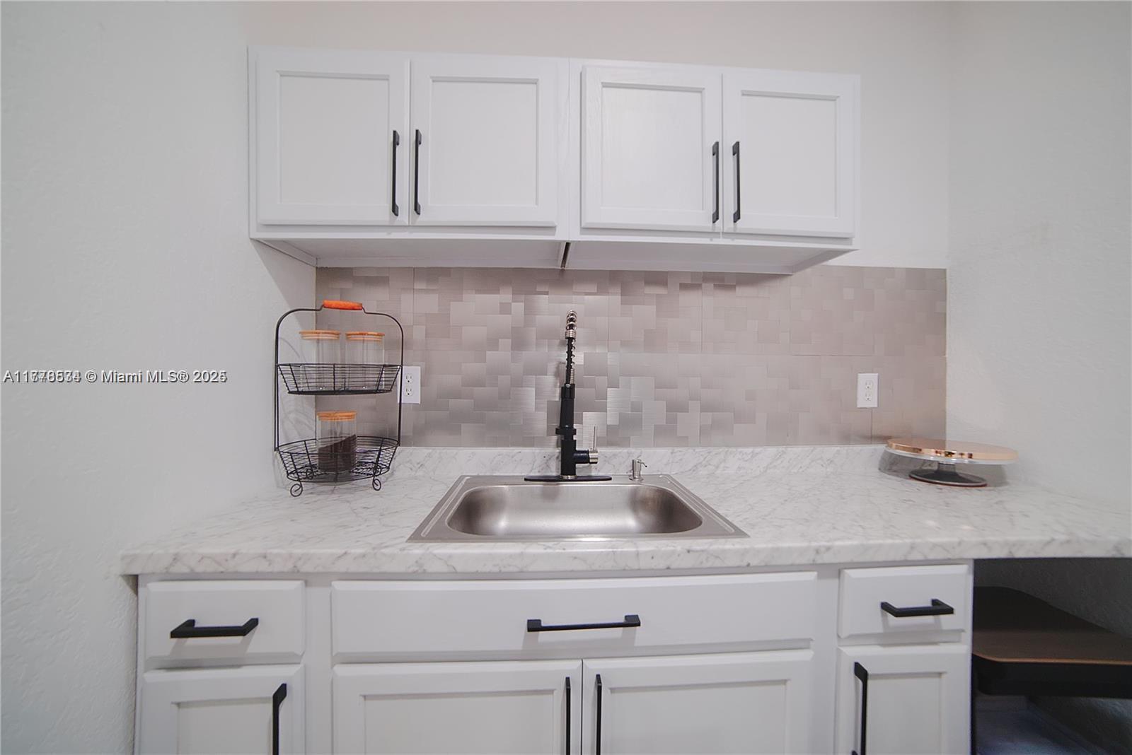 SERENITY POINT - Residential