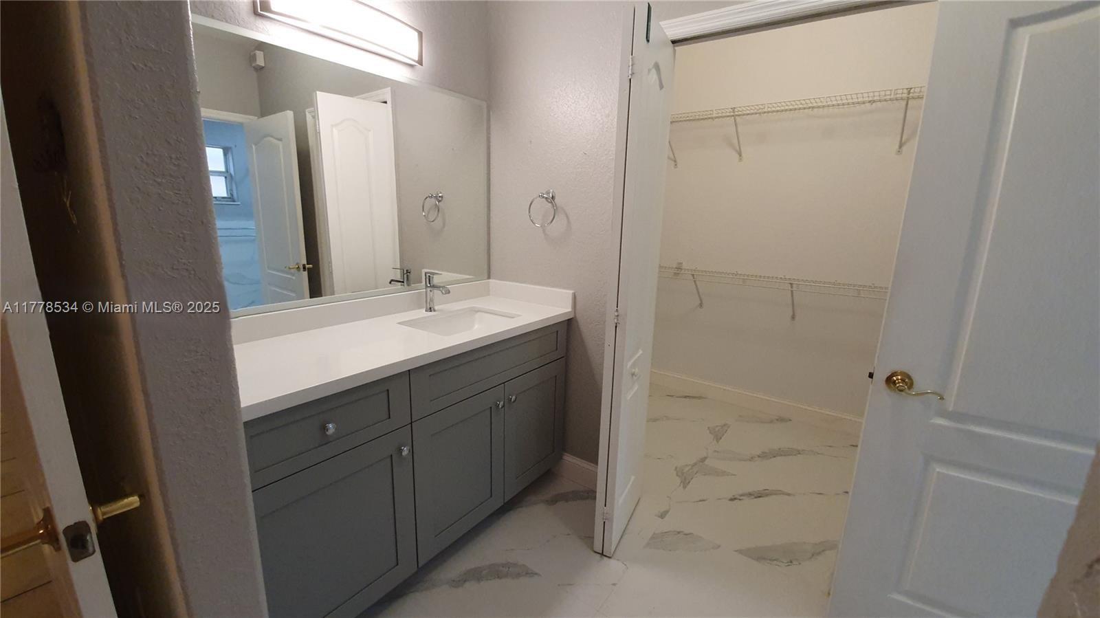 SERENITY POINT - Residential