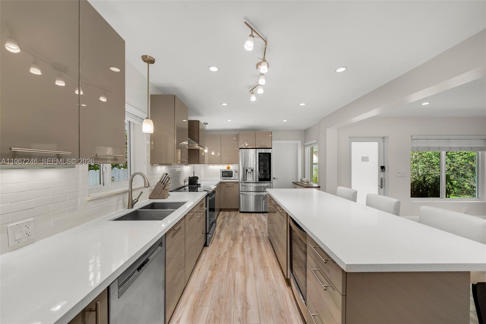 LAKE VIEW HEIGHTS SUB - Residential