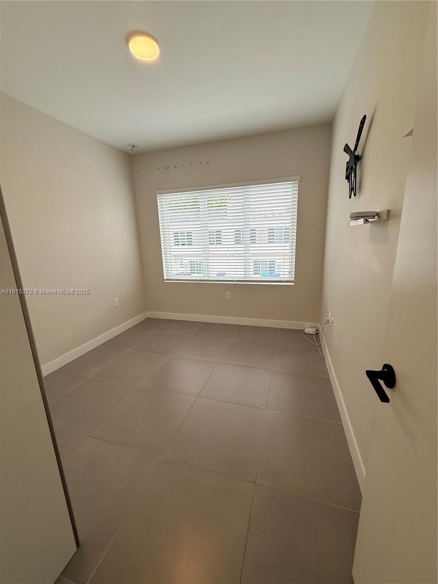 PARADISE ONE - Residential