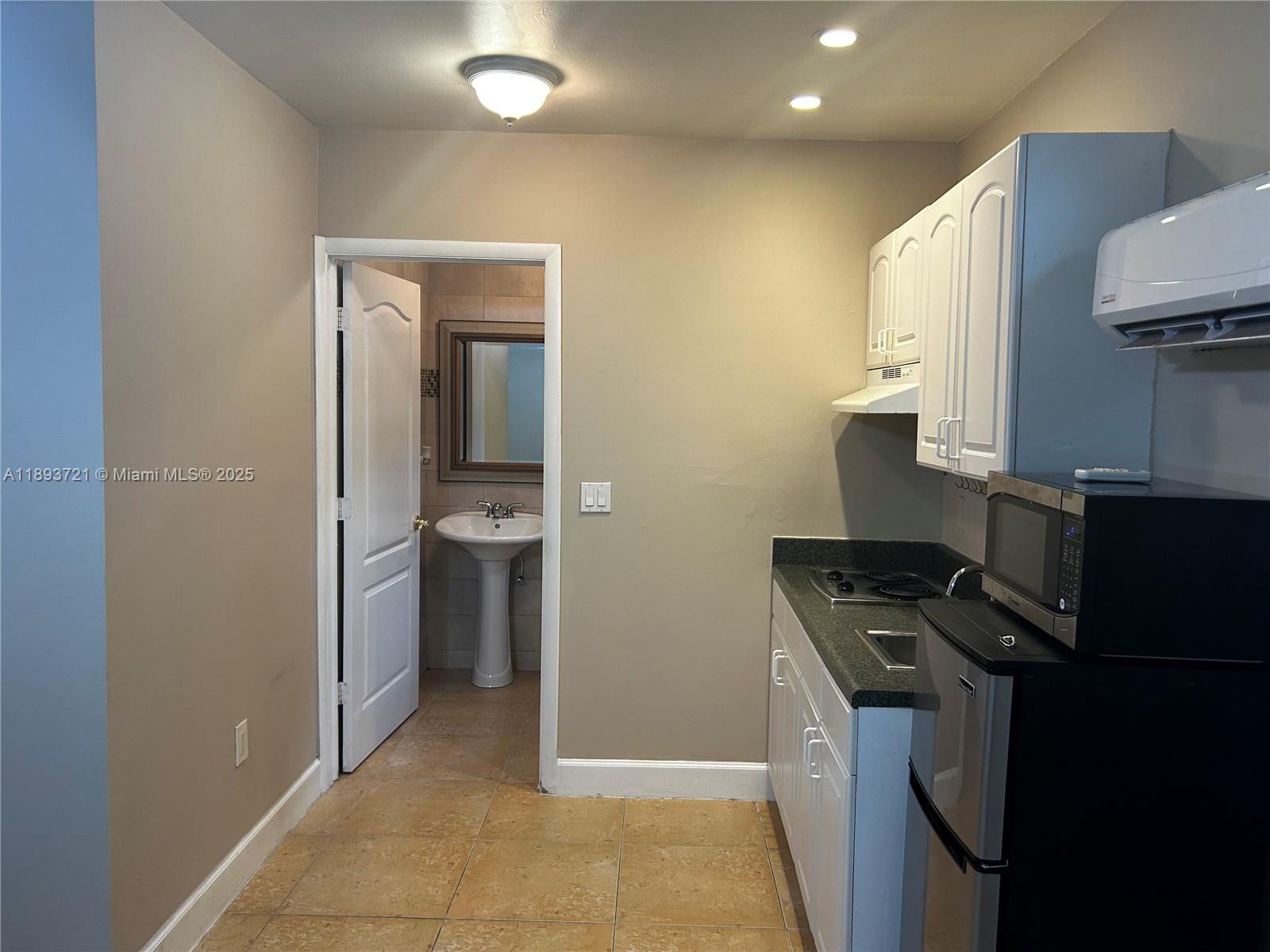 HIDDEN FOREST ESTATES - Residential Lease