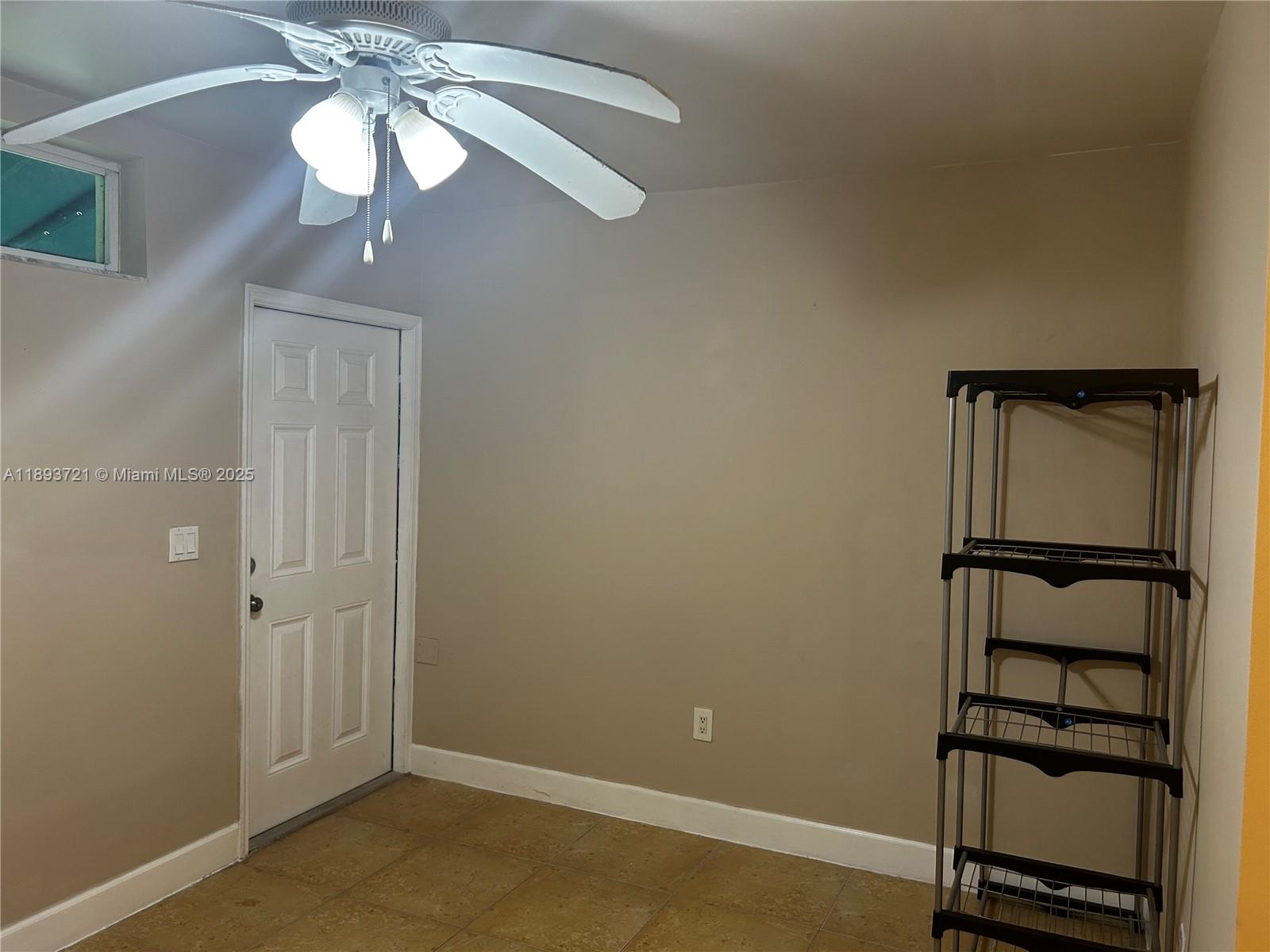 HIDDEN FOREST ESTATES - Residential Lease