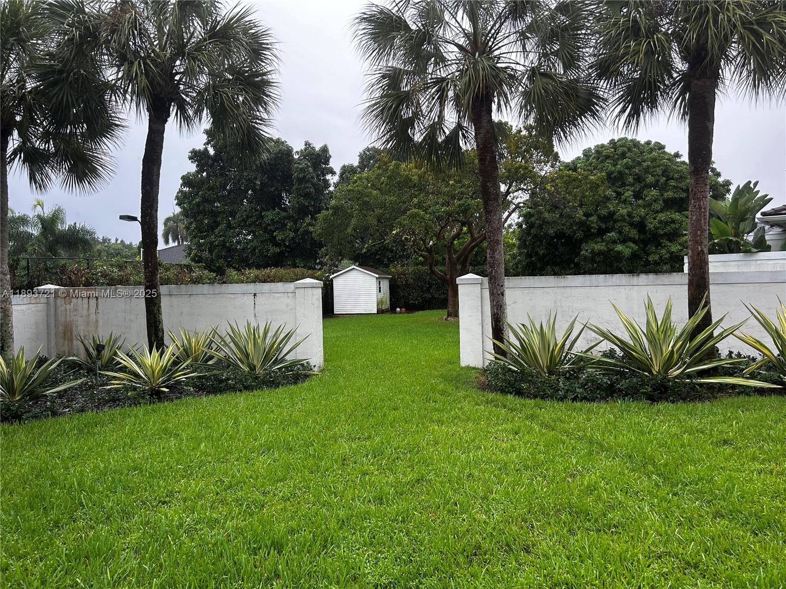 THIS STUDIO NEAR DADELAND AND KENDALL COMBINES CONVENIENCE AND MODERN LIVING. IT'S IDEALLY LOCATED JUST MINUTES FROM MAJOR HIGHWAYS, MAKING COMMUTING A BREEZE. THE VIBRANT DOWNTOWN KENDALL AREA IS NEARBY, OFFERING A VARIETY OF SHOPS, RESTAURANTS, AND ENTERTAINMENT OPTIONS. THE STUDIO ITSELF FEATURES AN OPEN LAYOUT WITH AMPLE NATURAL LIGHT, SHOWCASING CONTEMPORARY FINISHES. A WELL-EQUIPPED KITCHENETTE PROVIDES ALL THE ESSENTIALS, WHILE THE LIVING AREA IS PERFECT FOR RELAXATION OR ENTERTAINING. RESIDENTS CAN ENJOY EASY ACCESS TO THE DADELAND MALL AND THE METRORAIL, ENHANCING CONNECTIVITY TO MIAMI AND BEYOND. ALL UTILITIES ARE INCLUDED: WIFE, ELECTRICITY, AND WATER. NO HOA APPROVAL NEEDED.