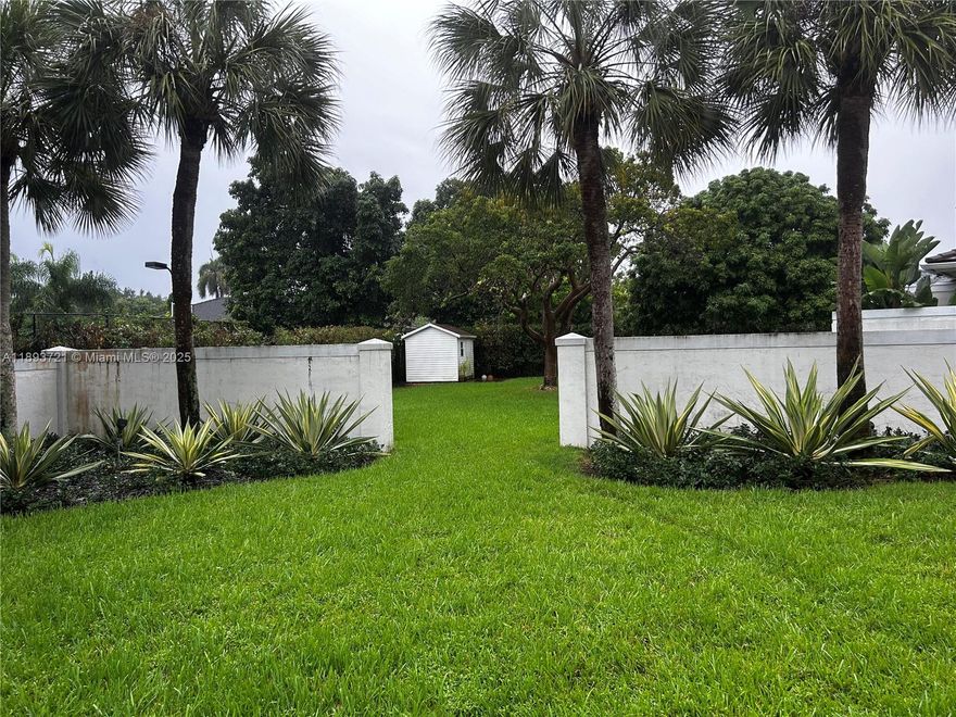 THIS STUDIO NEAR DADELAND AND KENDALL COMBINES CONVENIENCE AND MODERN LIVING. IT'S IDEALLY LOCATED JUST MINUTES FROM MAJOR HIGHWAYS, MAKING COMMUTING A BREEZE. THE VIBRANT DOWNTOWN KENDALL AREA IS NEARBY, OFFERING A VARIETY OF SHOPS, RESTAURANTS, AND ENTERTAINMENT OPTIONS. THE STUDIO ITSELF FEATURES AN OPEN LAYOUT WITH AMPLE NATURAL LIGHT, SHOWCASING CONTEMPORARY FINISHES. A WELL-EQUIPPED KITCHENETTE PROVIDES ALL THE ESSENTIALS, WHILE THE LIVING AREA IS PERFECT FOR RELAXATION OR ENTERTAINING. RESIDENTS CAN ENJOY EASY ACCESS TO THE DADELAND MALL AND THE METRORAIL, ENHANCING CONNECTIVITY TO MIAMI AND BEYOND. ALL UTILITIES ARE INCLUDED: WIFE, ELECTRICITY, AND WATER. NO HOA APPROVAL NEEDED.