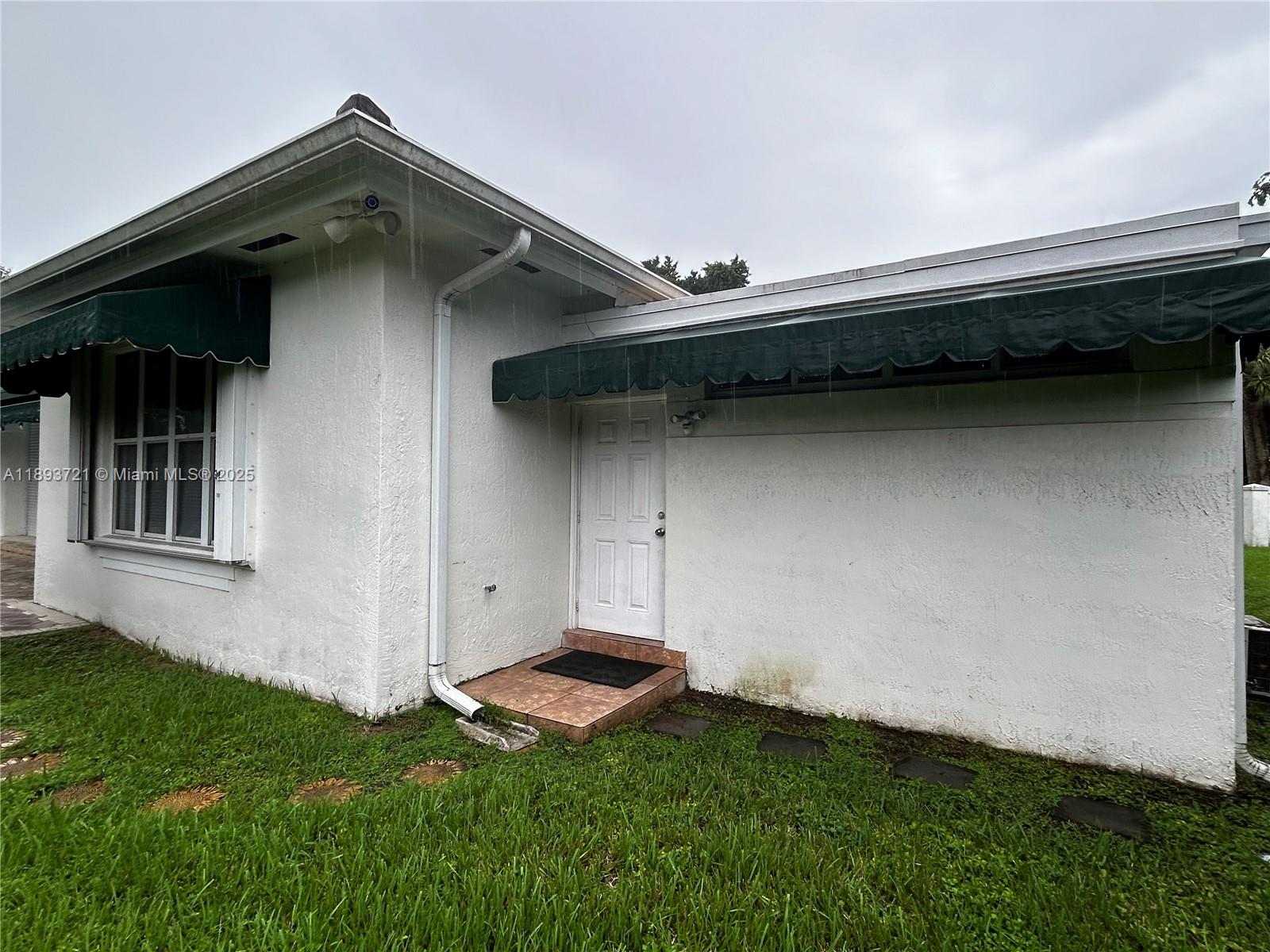 HIDDEN FOREST ESTATES - Residential Lease
