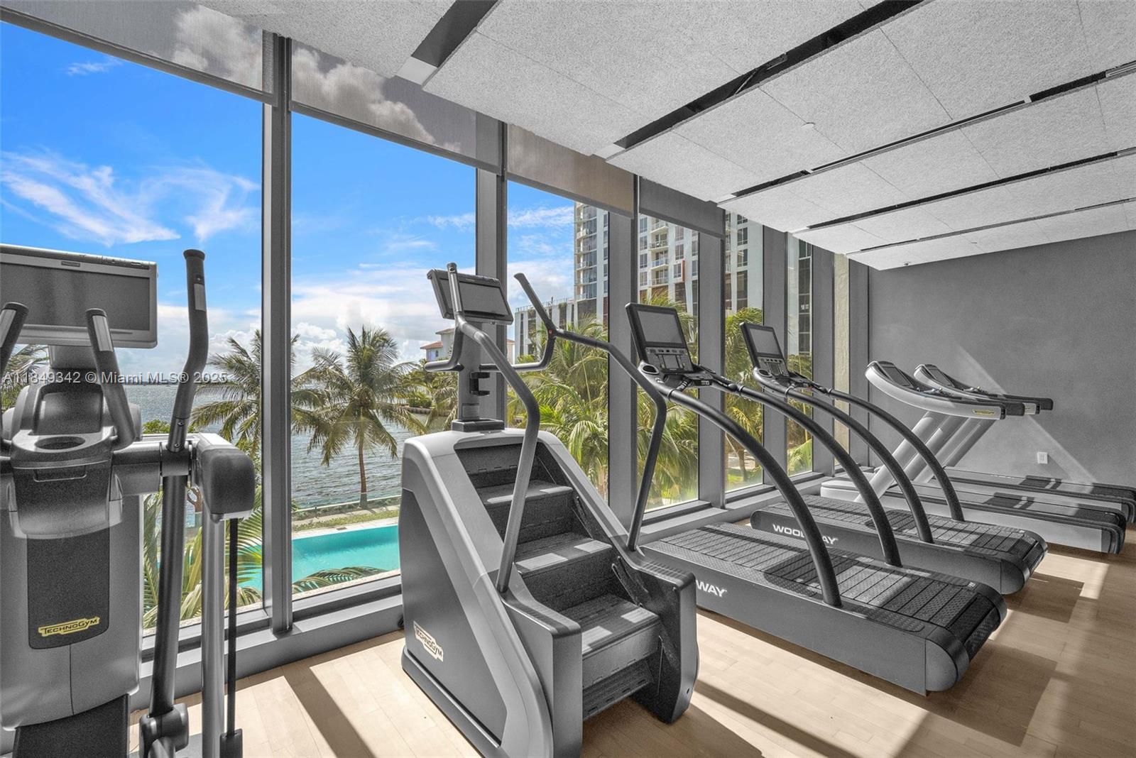 ICON BAY CONDO - Residential Lease