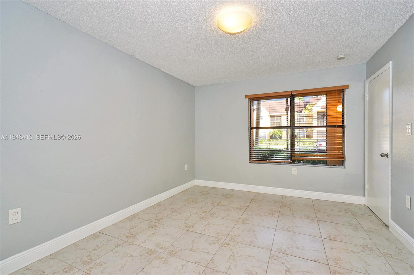 BISCAYNE BEACH CLUB CONDO - Residential