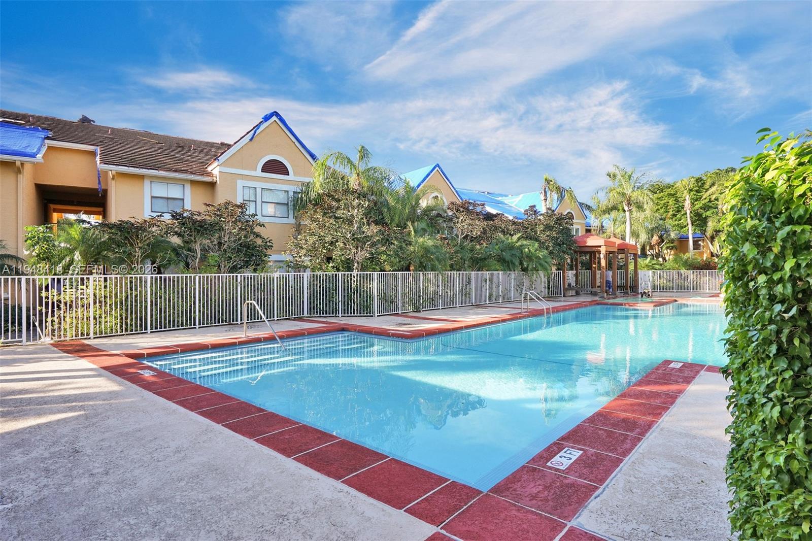 BISCAYNE BEACH CLUB CONDO - Residential