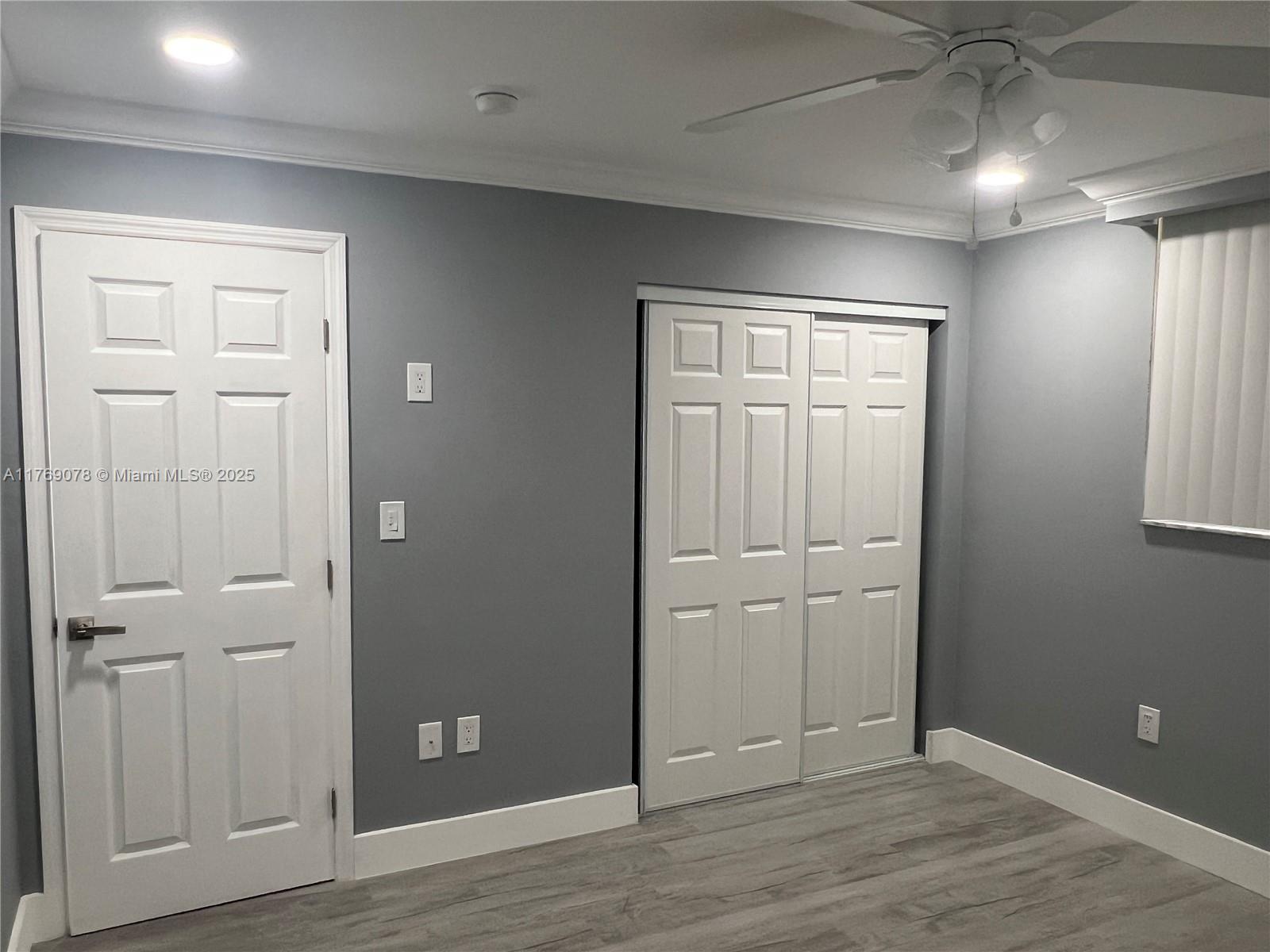 COLONY POINT 5 CONDO - Residential