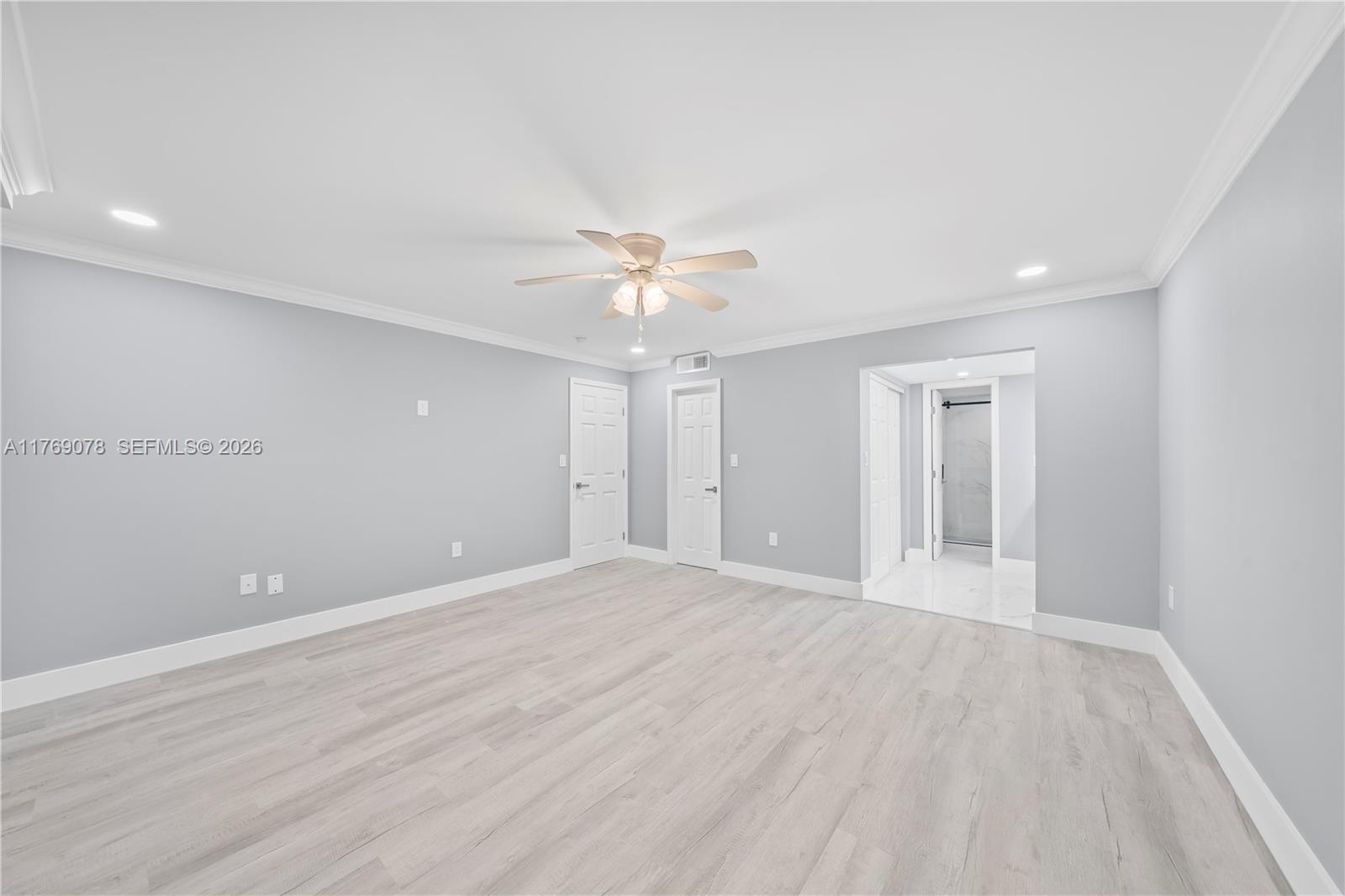 COLONY POINT 5 CONDO - Residential