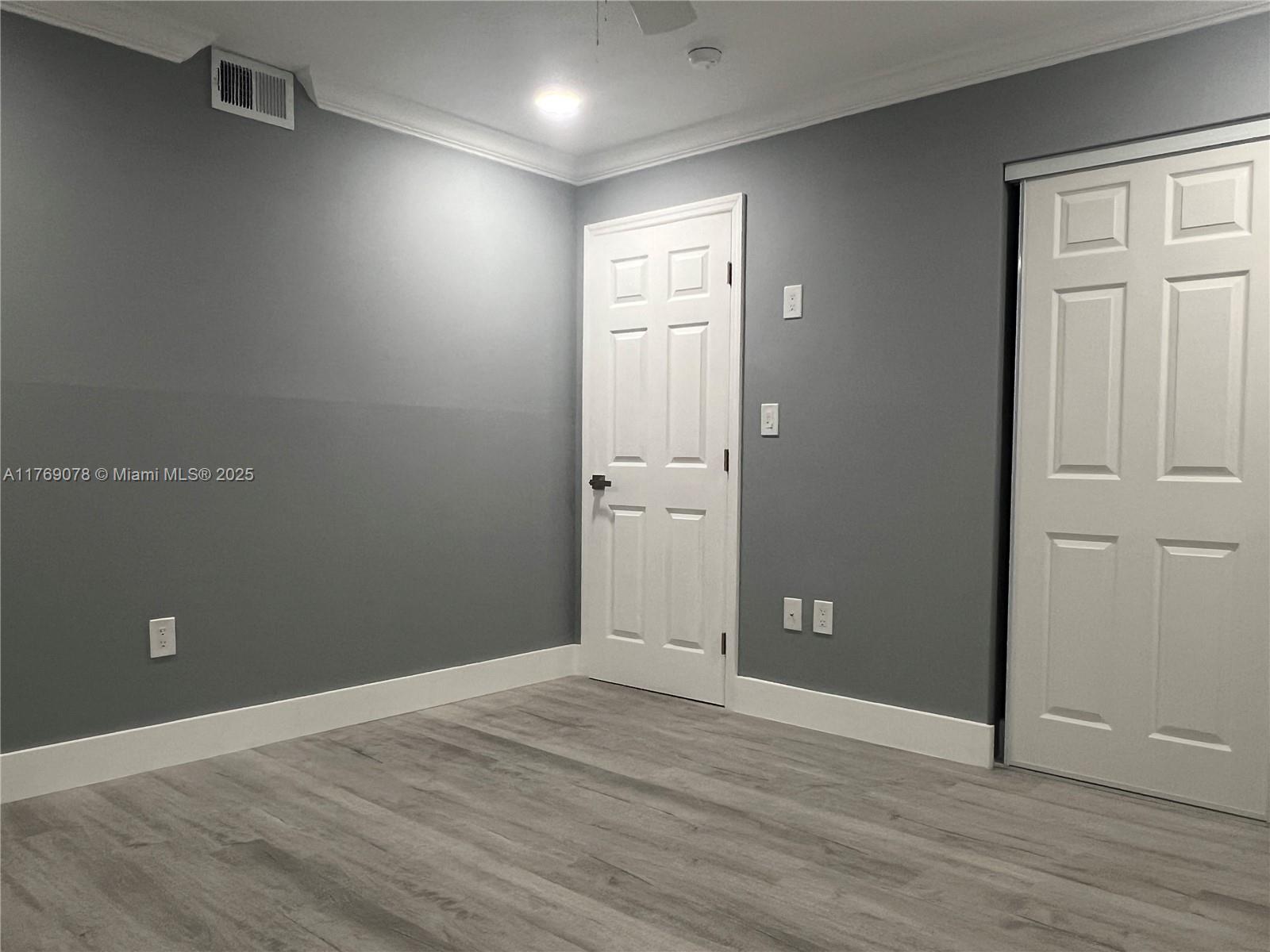 COLONY POINT 5 CONDO - Residential