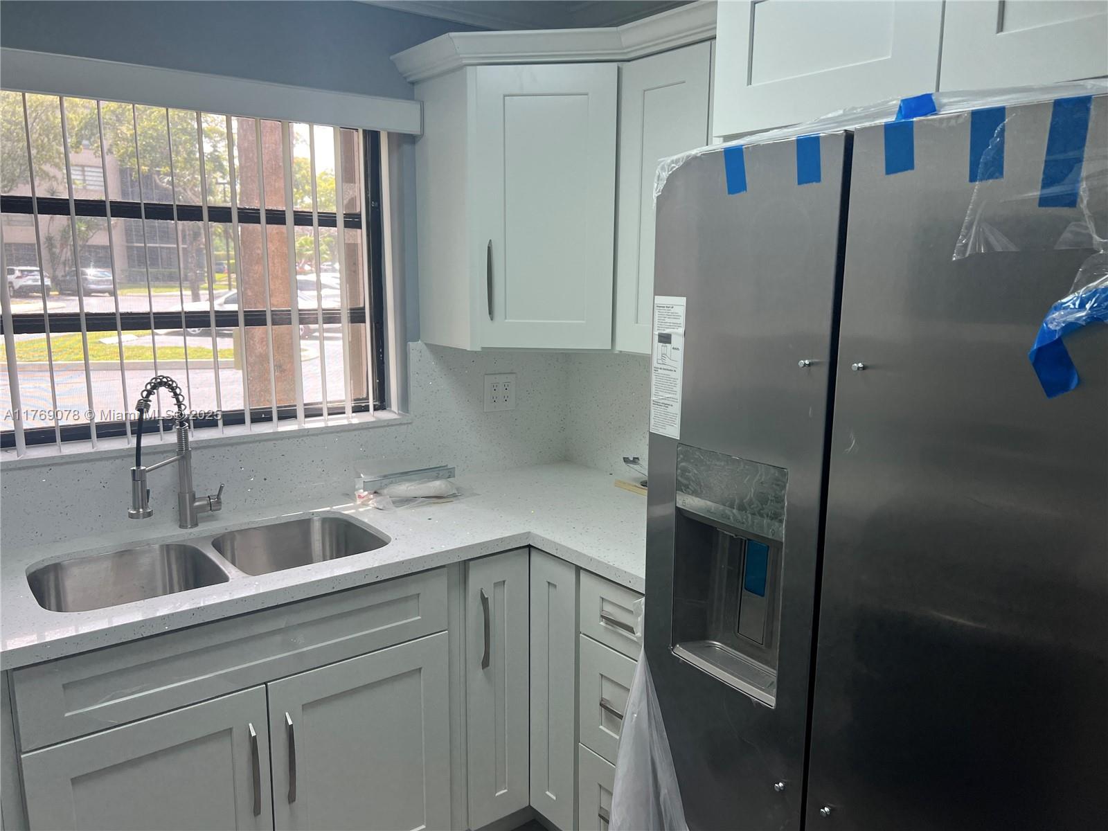 COLONY POINT 5 CONDO - Residential