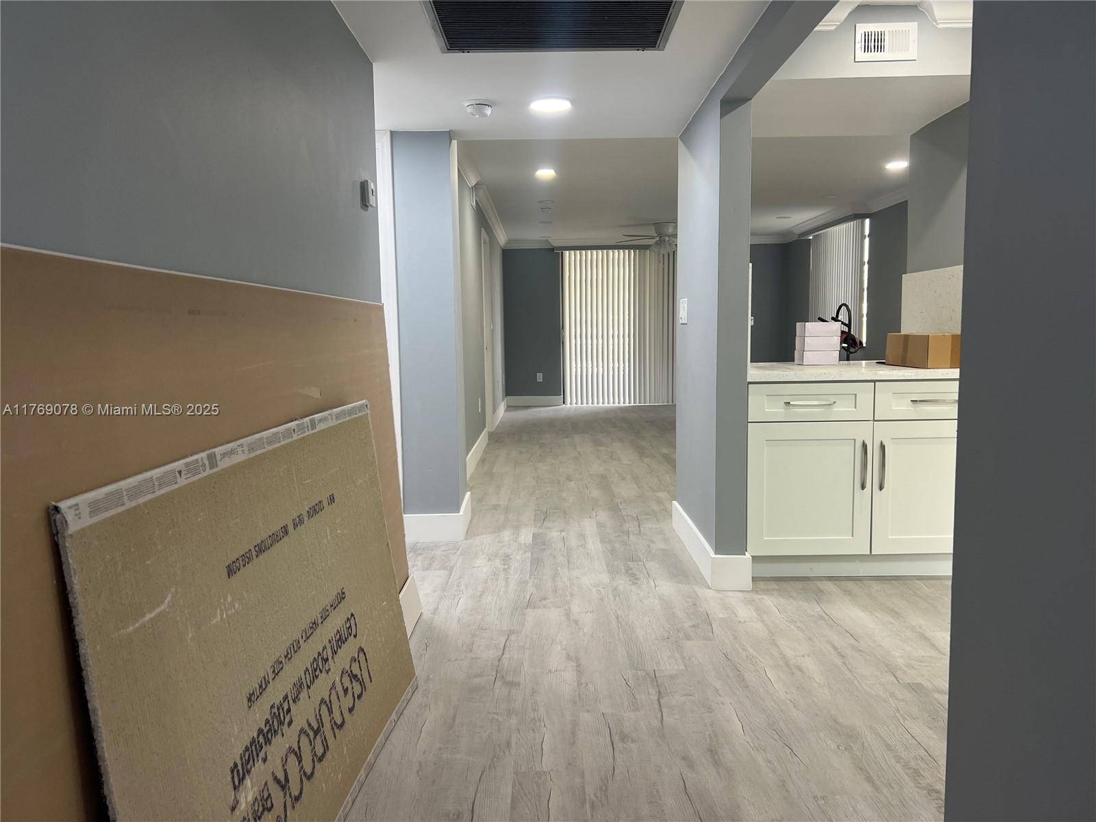 COLONY POINT 5 CONDO - Residential