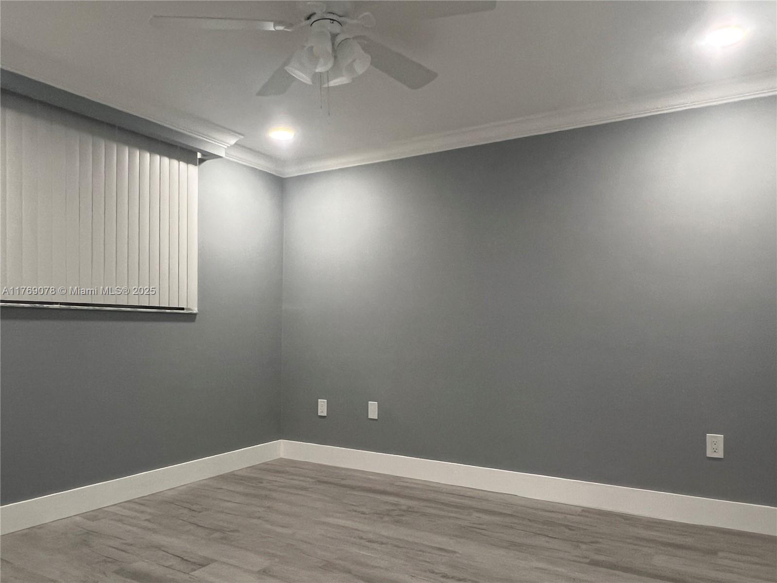 COLONY POINT 5 CONDO - Residential