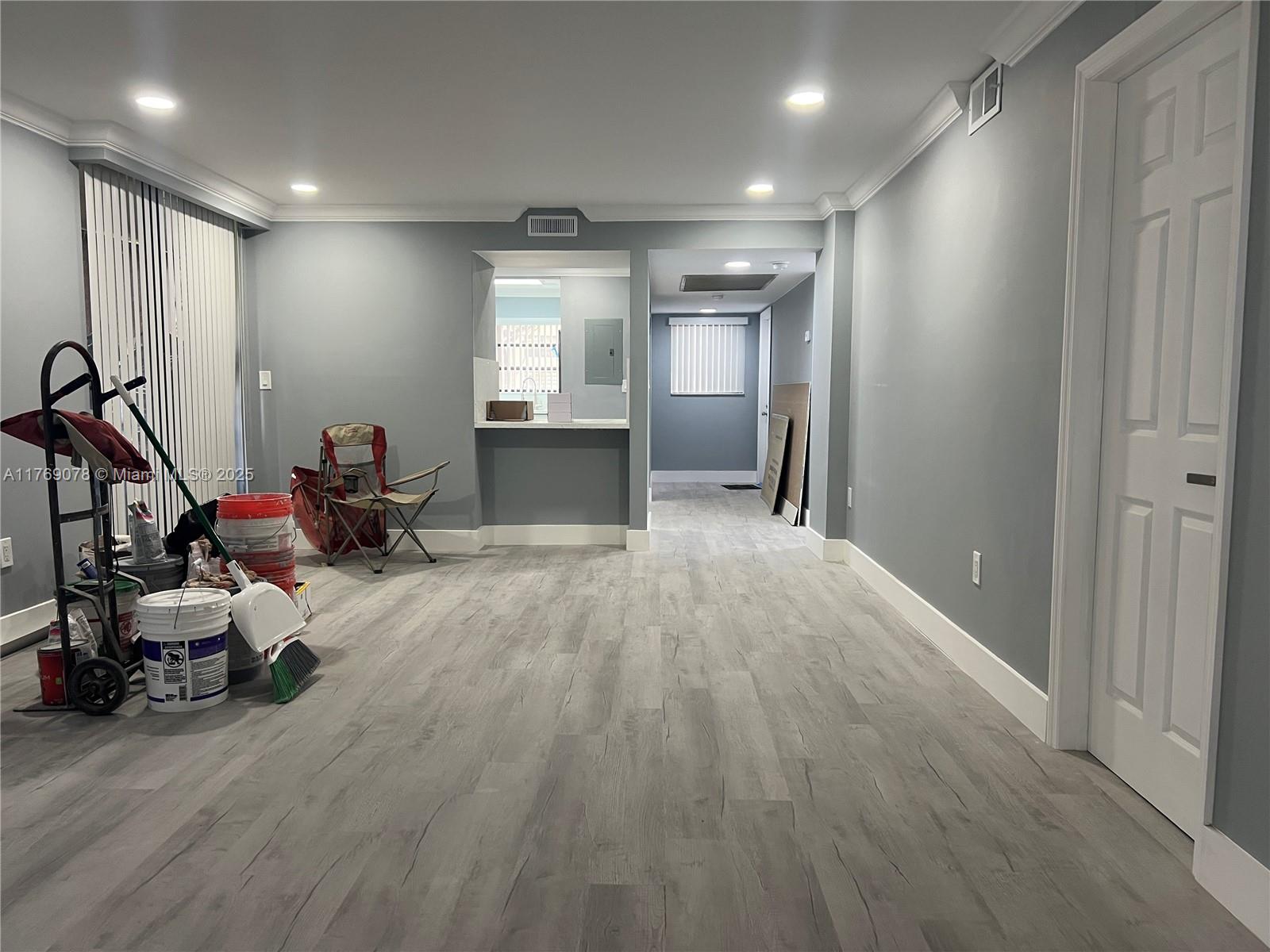 COLONY POINT 5 CONDO - Residential