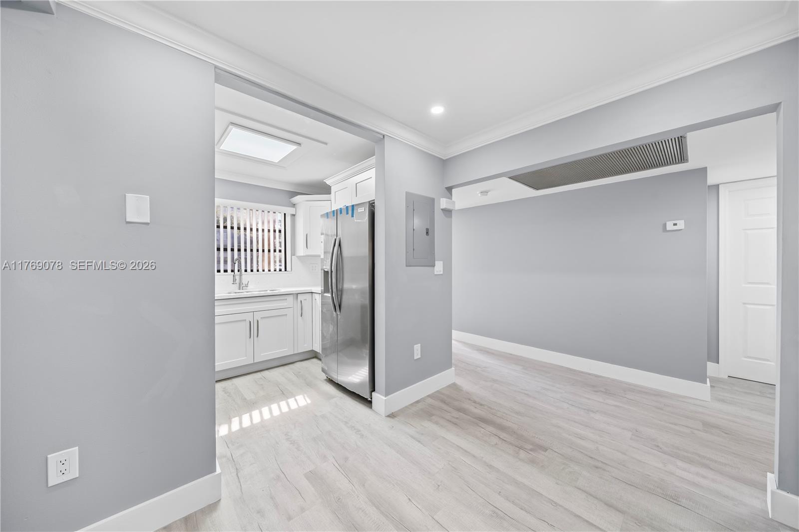 COLONY POINT 5 CONDO - Residential