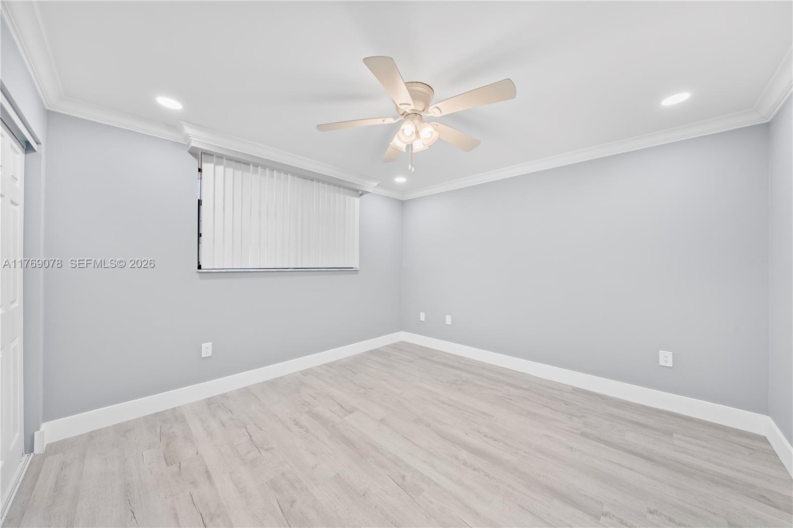 COLONY POINT 5 CONDO - Residential